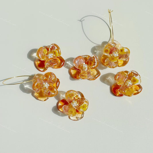 Clover Earrings with real Acacia, Gold filled