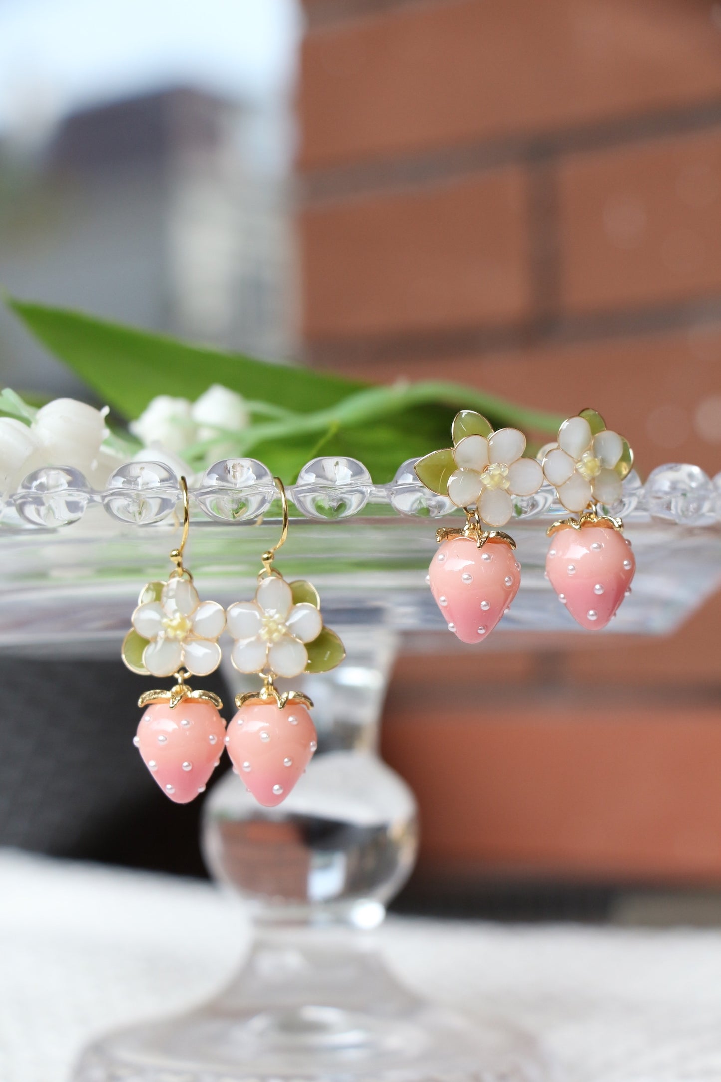 Resin Strawberry and Flower Earrings, Multicolour, Gold vermeil + 925 silver