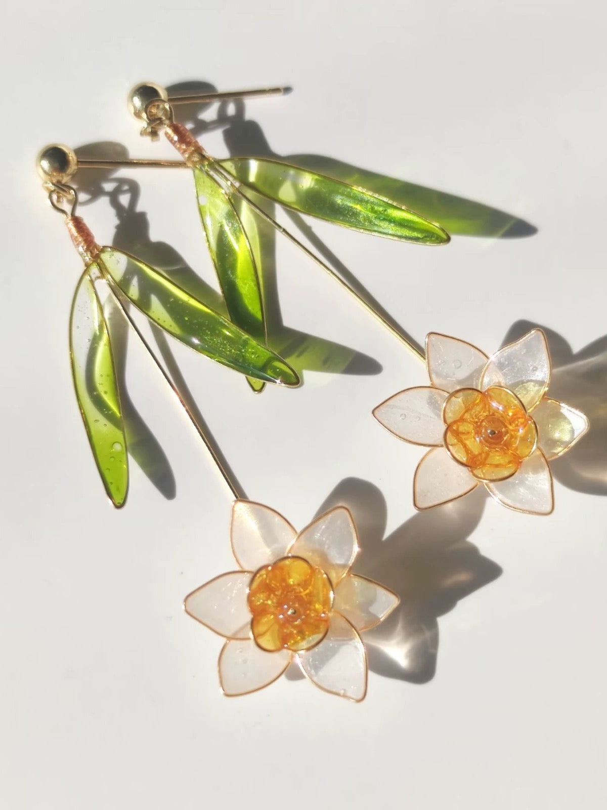 Daffodils Flower Earrings Dangle, Gold vermeil