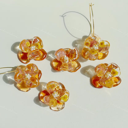 Clover Earrings with real Acacia, Gold filled