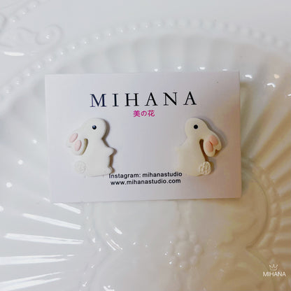 Real Daisy Silver Studs