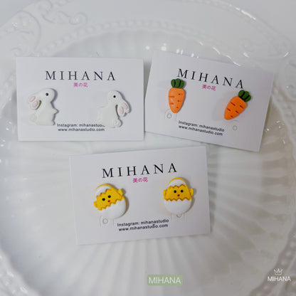 Real Daisy Silver Studs