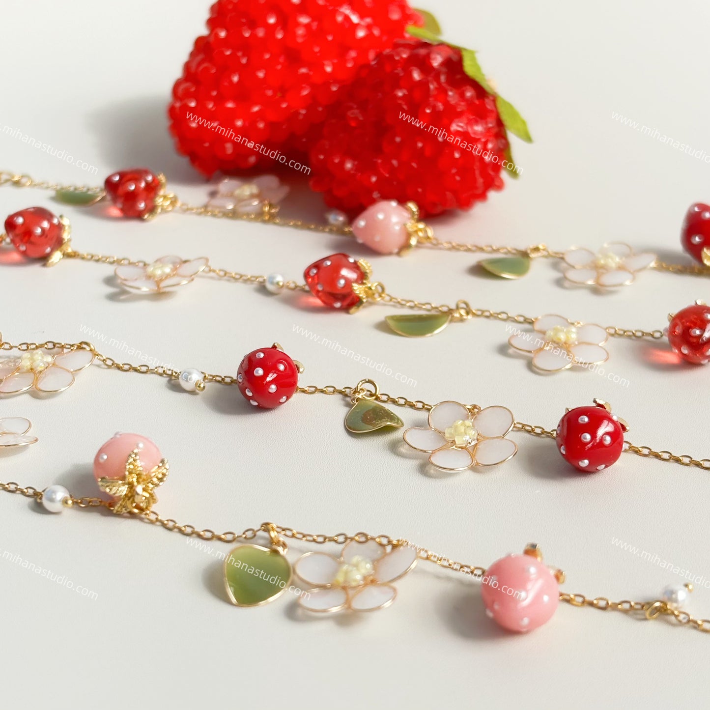 Resin Strawberry and Flower Bracelets, Multicolour, Gold vermeil