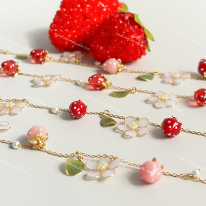 Resin Strawberry and Flower Bracelets, Multicolour, Gold vermeil