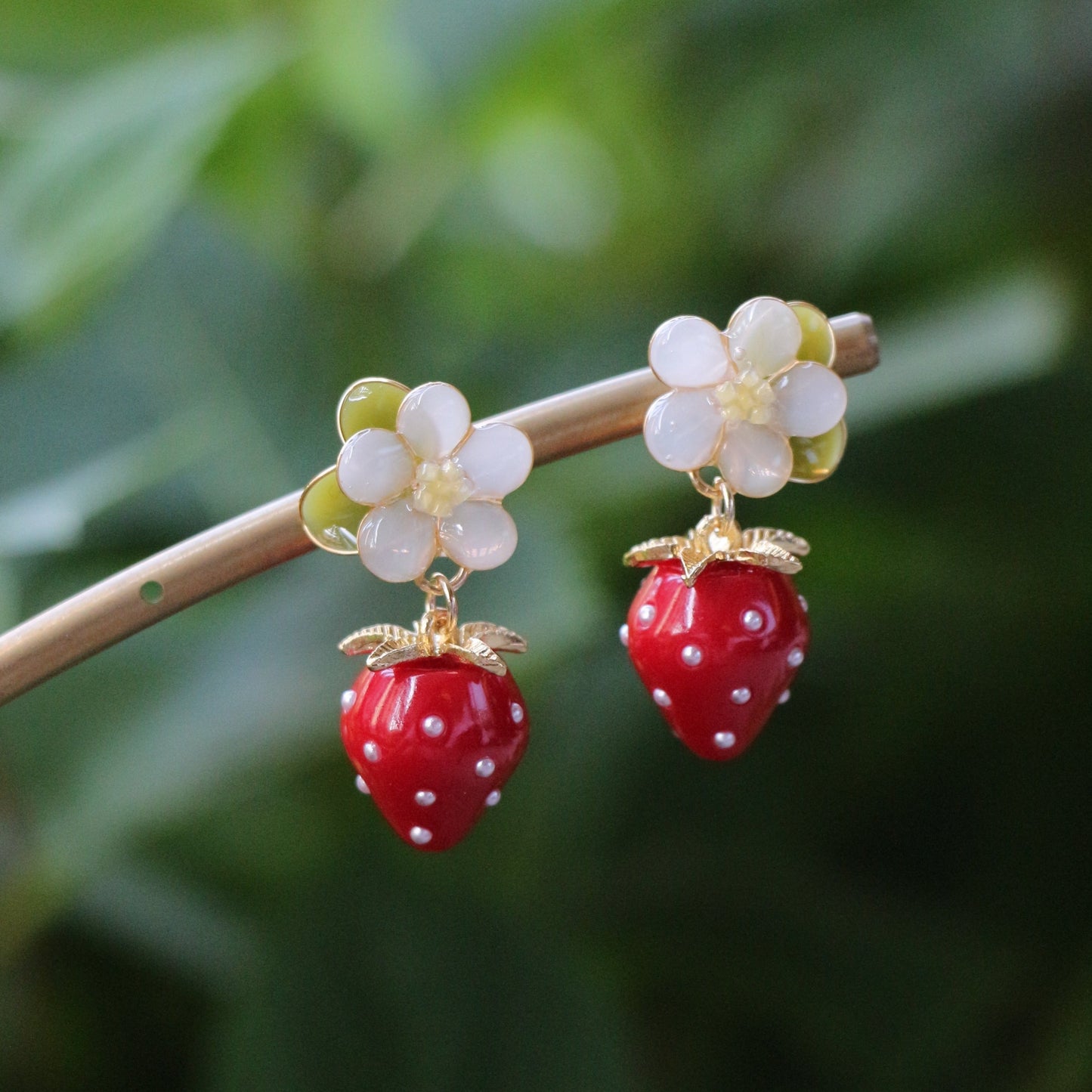 Resin Strawberry and Flower Earrings, Multicolour, Gold vermeil + 925 silver