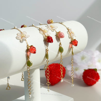 Resin Strawberry and Flower Bracelets, Multicolour, Gold vermeil