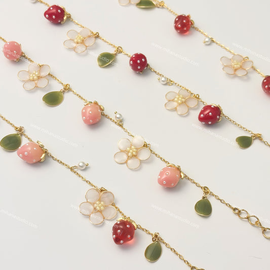 Resin Strawberry and Flower Bracelets, Multicolour, Gold vermeil