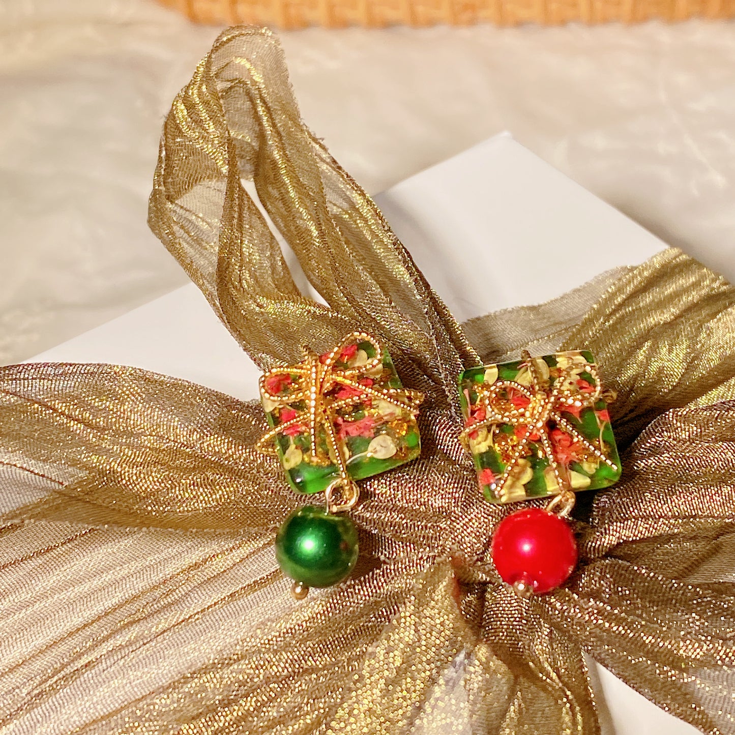 Real Flower Bow Wrapped Christmas Gift Studs
