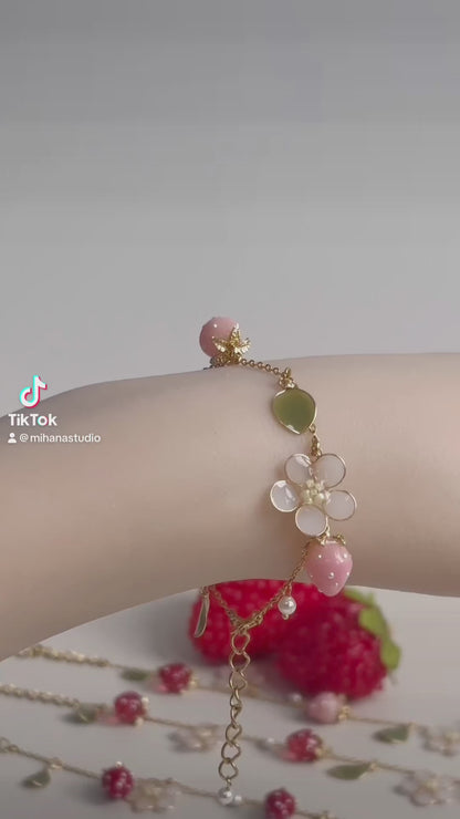 Resin Strawberry and Flower Bracelets, Multicolour, Gold vermeil