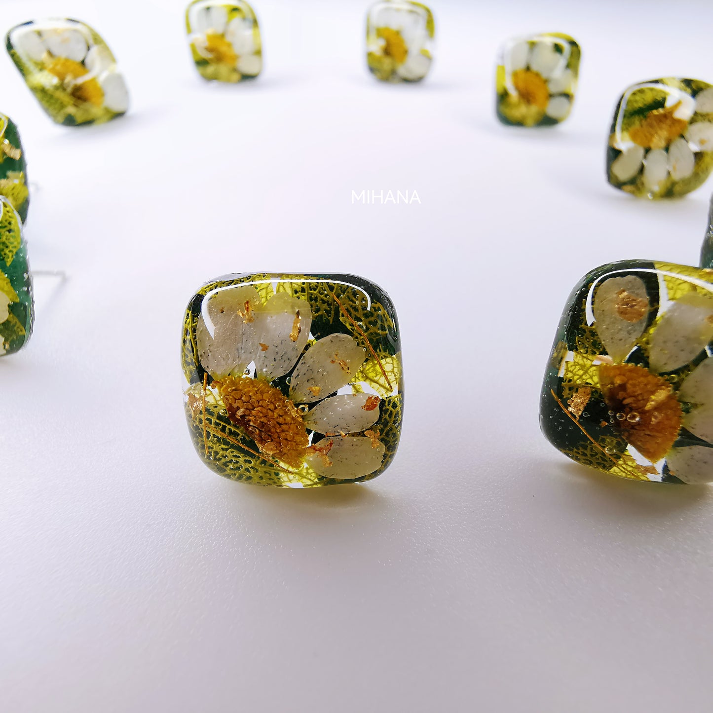 Sterling Silver Daisy in Forest Necklace and Earrings