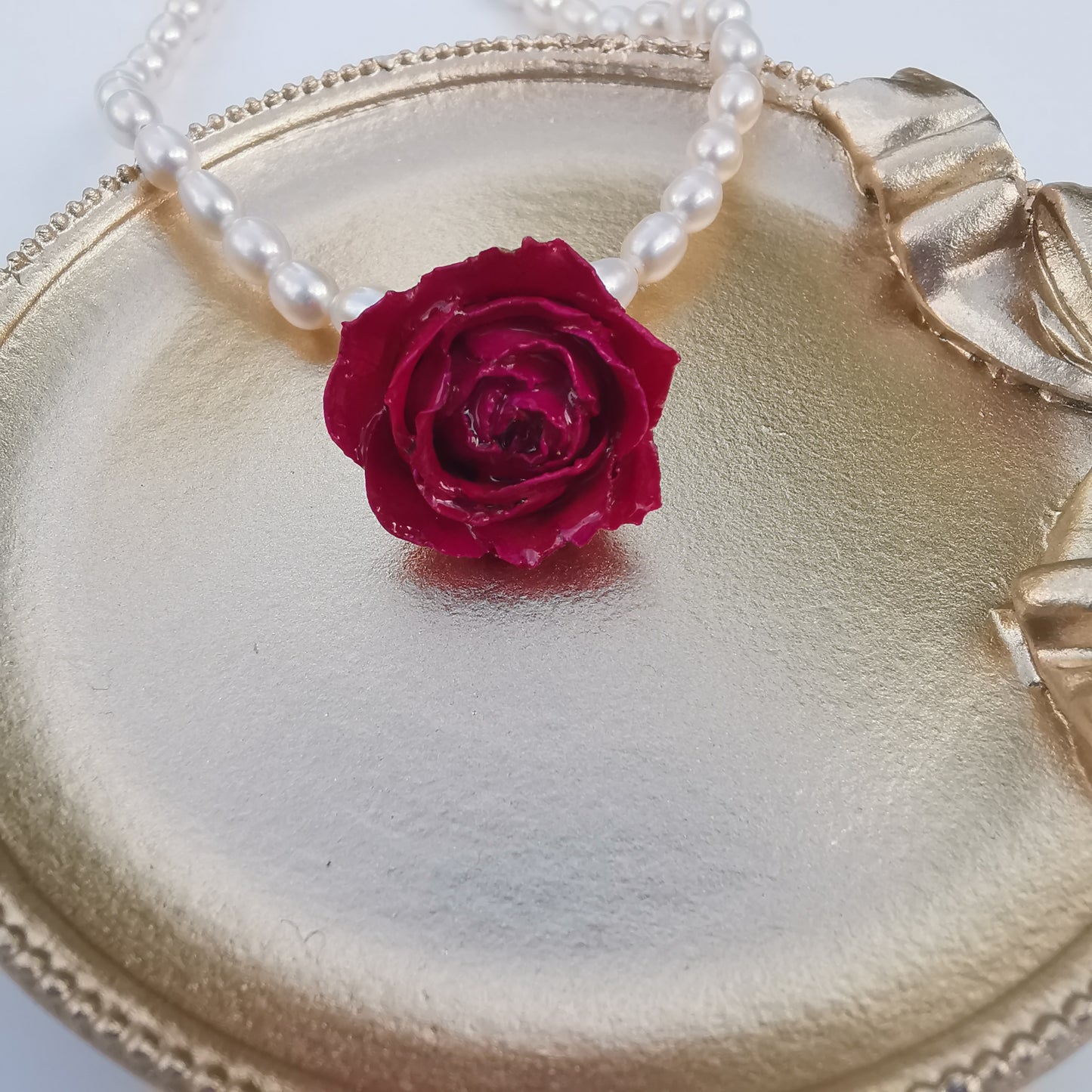 Real Rose with Freshwater Strand